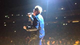 U2-Song for someone live in Berlin Mercedes Benz Arena 24.092015