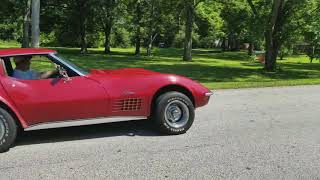 72 Corvette Stingray Turning Doughnuts and Burnout