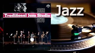Traditional Jazz Studio Classic music relaxing from an analog disc