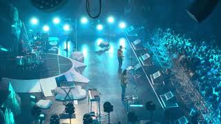 WEEZER - The Sweater Song | Live in Vancouver, 05.10.2024