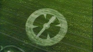 Crop Circle 2013, June 21st Summer Solstice. Red Crystal Moon