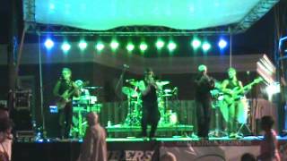 The Embers - Don't Let The Green Grass Fool You