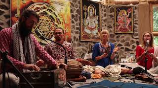 Radhe Radhe Govinda Kirtan  - Mahadevi Ashram Guatemala