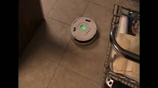 Roomba Wars : 18 Roombas, 500, 600, & 700 Series Running at the same time.