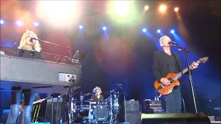 Buckingham McVie Raleigh Sleeping Around the Corner intro 6/24/2017