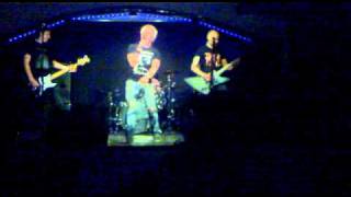 The Defectives- Ej dirst(LIVE@NABAKLAB 22.01.11)