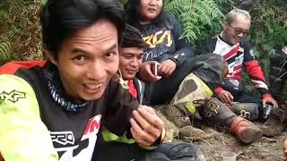 offroad ngakak bandung - Trabas Motor CRF 150 L di gunung Ciwidey Bandung