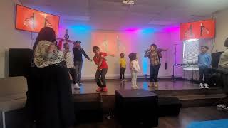 Children Choir- Jesus Love ❤️ Us