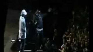 50 cent pushing fan offstage