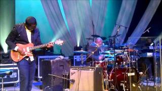 Fred Hammond in Toronto 2012 (Calvin Rodgers Drums) Wait, When the spirit of the Lord is..