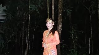 AAAADA APA DENGAN PUTRI AZIZAH