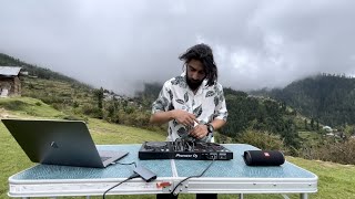 Cloud No.33 - Raavi