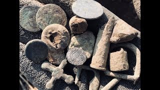 A Detector from the 90's found all this!? Retro hunting with the R1 [Let's go Retro]