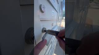 Locksmith Phoenix, Arizona doing another mailbox lock his key was missing the tip. 