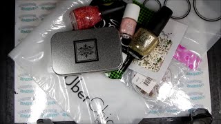 I wanted to share the prizes I won from Joannamccloud giveaway