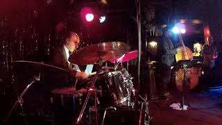 busy bear drum intro