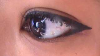An Easy Goo Hara's (KARA) Eyeliner Look