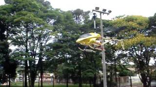 Helicóptero RC Queda do Águia Dourada 3