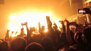 [FANCAM] ONE OK ROCK - Taking Off [Ambitions Tour NY - 20170115)