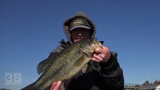 3B Outdoors TV - Cranking, Tightlining & Catching Bass on South Holston Lake