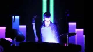 Exclusive Liquid drumming act