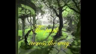 I'll be seeing you - Billie Holiday ( with lyrics)