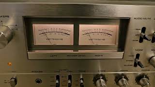 Marantz cd6007 with akai am 2950 playing Billie holiday