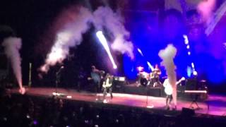 Boyce Avenue "I'll Be The One" Live @ the Smart Araneta Coliseum