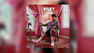 RILEY "A Moment" (Official Audio Video)