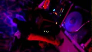 E.T.M. - NoRiskNoFunk Halloween Special @ Stefans Scheune 31.10.11 part 3.flv