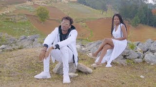 Toby & Vanessa Désiré  -  Yo Fèw mal [Official Video]