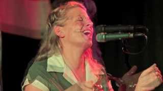 Hat Fitz and Cara Robinson Live at the Semaphore Workers Club.