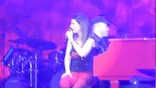 Il tuo nome in maiuscolo+Casomai - Laura Pausini (Inedito World Tour - Torino 27/03/2012)
