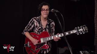Shakey Graves - "Mansion Door" (Live at WFUV)