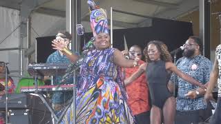 Tank & The Bangas - Fluff (Live @JazzAndHeritage Festival in New Orleans, LA on April 28, 2023)