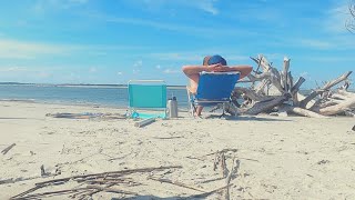 Strong Summer vibes with a little humor and a little lesson :)