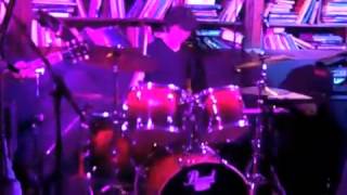 Fuse - Plug In Baby (Live at The Bohemia)