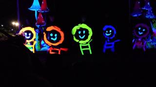 Dancing rasta stickmen at Green Man Festival - Hummadruz