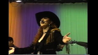 Shelly Lares - "Es que estoy enamorada"