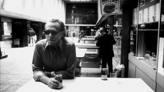 Hacia Arriba Sin Alas (Charles Bukowski) Cortometraje