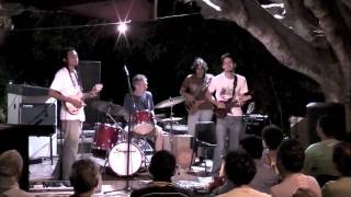 "Axe pra Lua" (Luiz Caldas) com Julio Caldas e Cassio Nobre Fev 2010