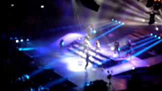 Usher at Ahoy Pt 3