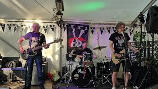 Big Mama's Meat & Two Veg - Raise Your Hands (Bon Jovi cover - live at The Round Oak, Wombourne)
