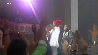 New Boyz-Tie Me Down (Live)
