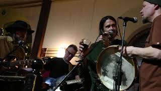 Three Amigos feat. Hoedown - Can't Help Falling In Love, 8.2.2024, Juttutupa, Helsinki