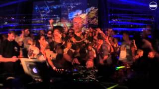 Paco Osuna "Boiler Room & Ballantine's Stay True" // ID "Smeek - Jaxx" [Phobos Records]