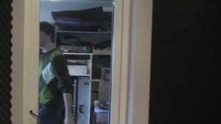 Cosmos stāsta pasakas. Darbs studijā. 1. sērija.