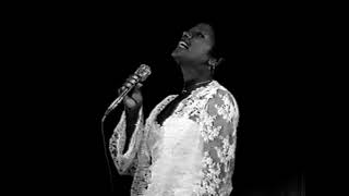 Alaíde Costa "Pai Grande" (Milton Nascimento) no "Fantástico" em 1976