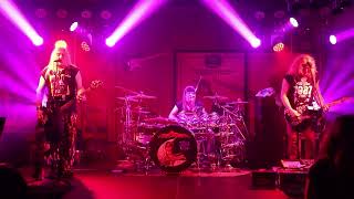 Aunt Betty - Smooth Up in Ya LIVE at The Saddle Bar | BulletBoys, Betty Style