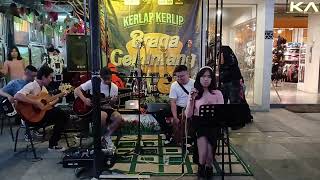 WONDERLANE - Stronger ( LIVE at BRAGA STREET KOTA BANDUNG )